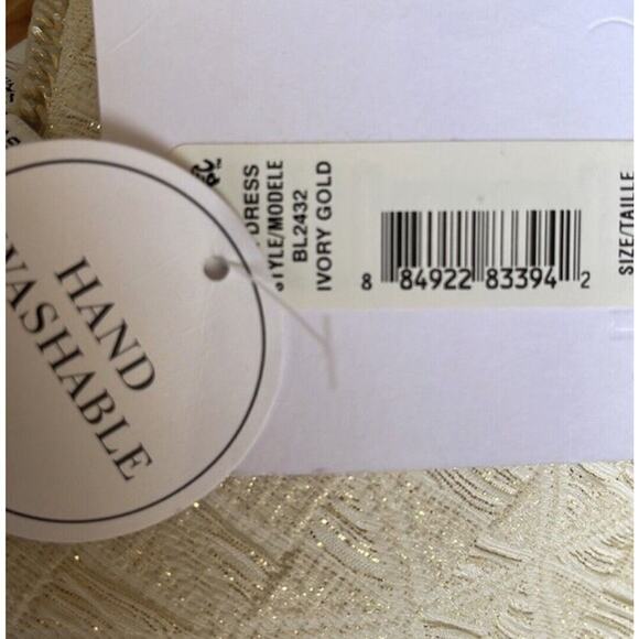 NWT Belle Badgley Mischa Vail Dress Ivory Size 6 Fully Lined Sheath Bodycon - Picture 11 of 12